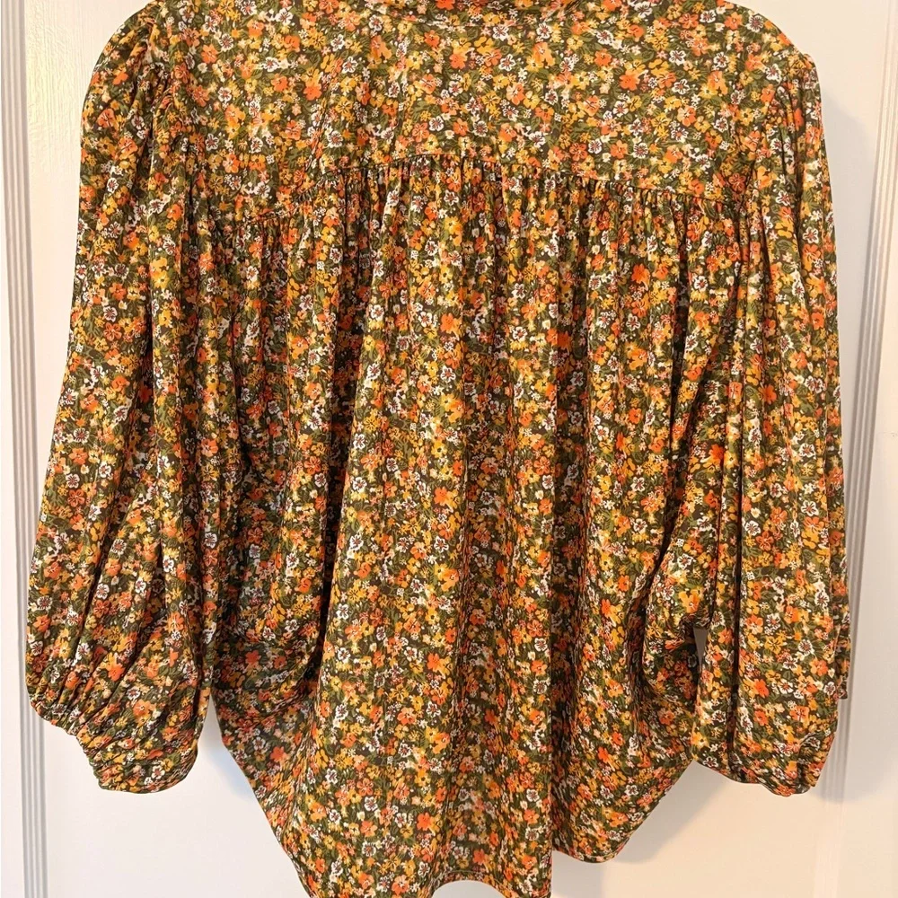 Vintage 1950’s-1960’s Floral Women's Top featuring P*ssy Bow - Picture 3 of 3